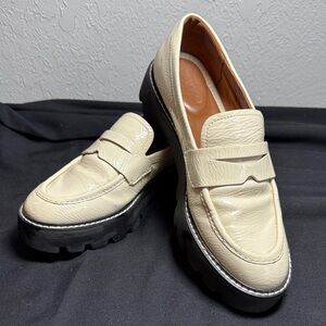 Franco Sarto Balin Lug Sole Platform Penny Loafer Size 7 Patent Chunky Off White